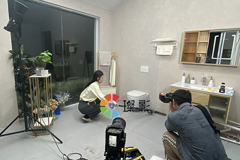 為了拍高端衛浴新品  我們改造了全新的衛浴空間